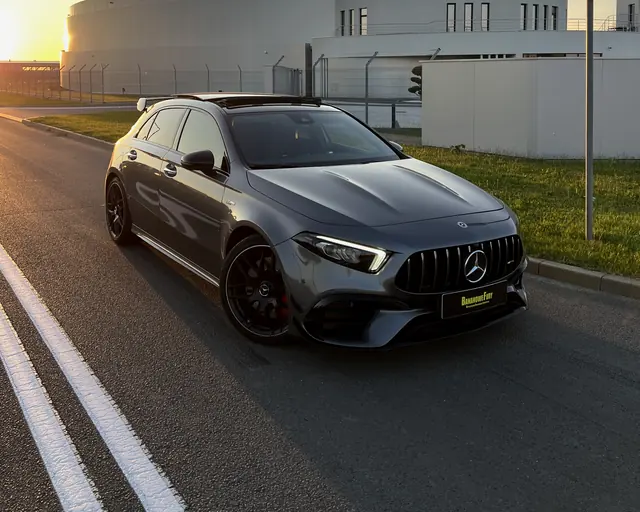 Mercedes-AMG A45 S szary metalik