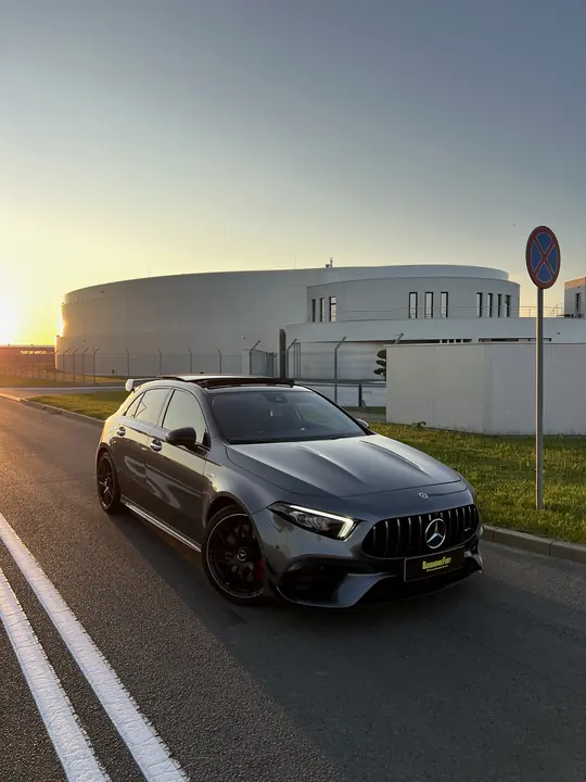 Mercedes-AMG A45 S szary metalik, zdjęcie 1