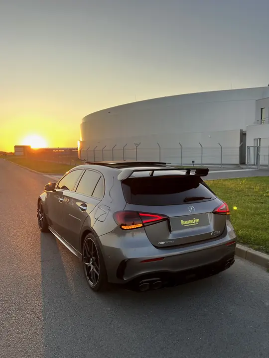 Mercedes-AMG A45 S szary metalik, zdjęcie 4