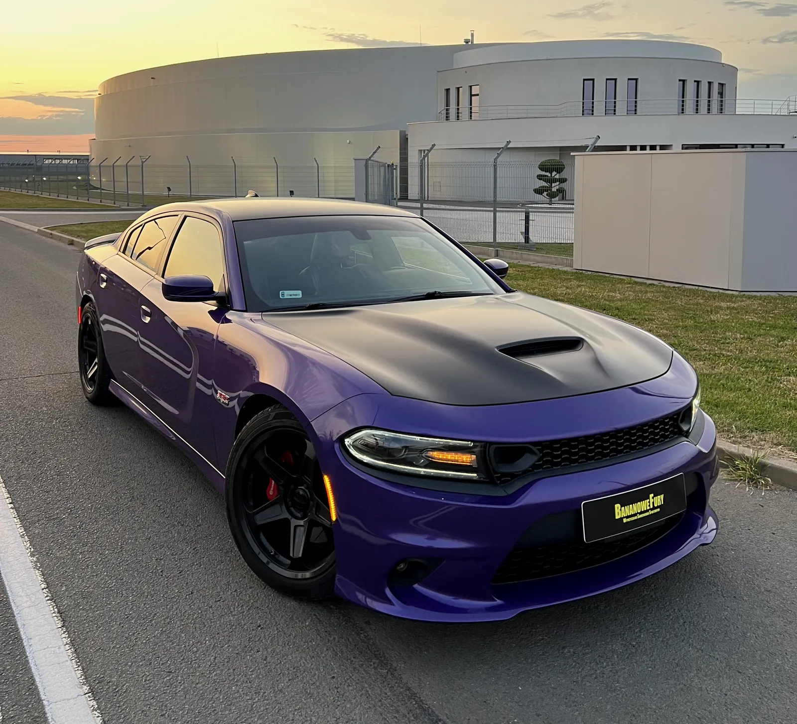 Dodge Charger 6.4
